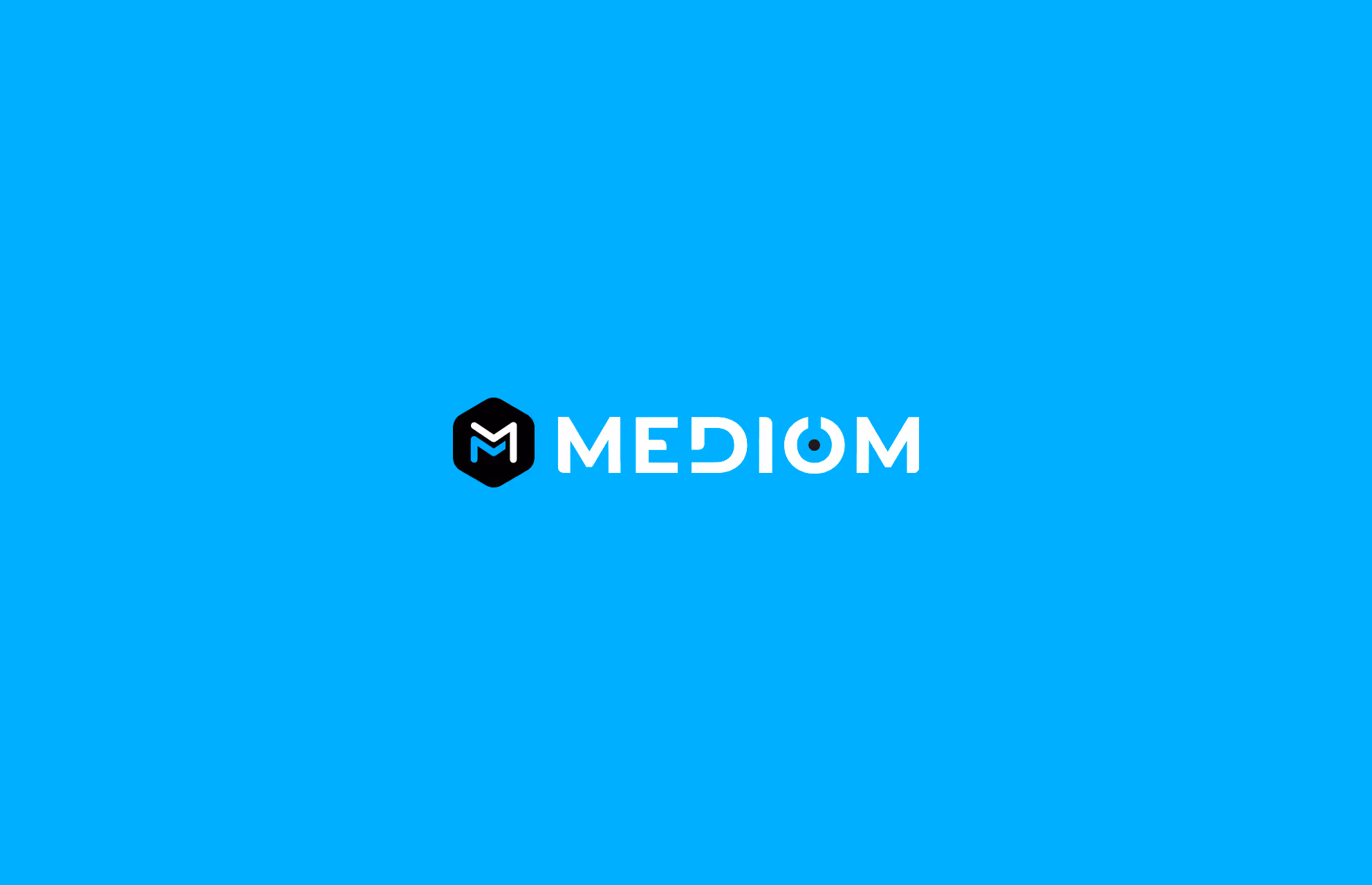 Logo Medium sur fond bleu ciel